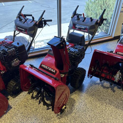 2024 Honda® HSS724AAWD thumb 3