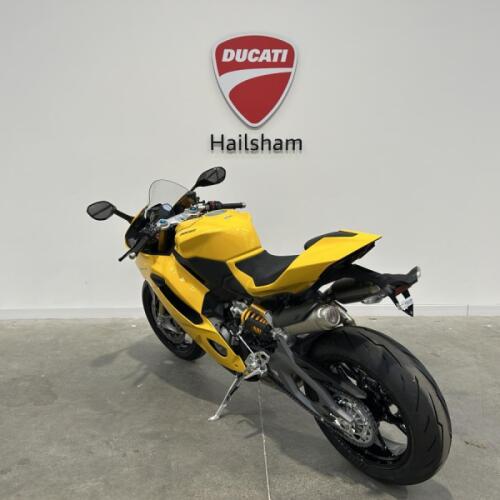 Ducati Panigale V2S, Brand new and Unregistered 2026 model. Giallo Yellow Livery thumb 0
