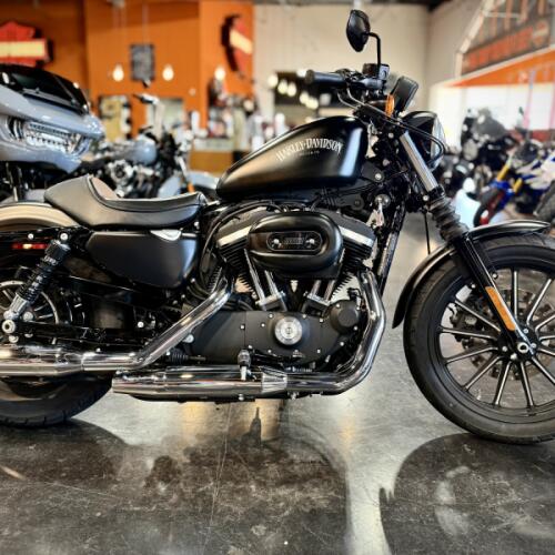 2015 Harley-Davidson® Iron 883™ Black Denim thumb 3