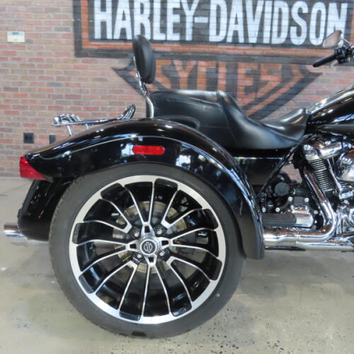 2024 Harley-Davidson® Road Glide® 3 FLTRT thumb 1