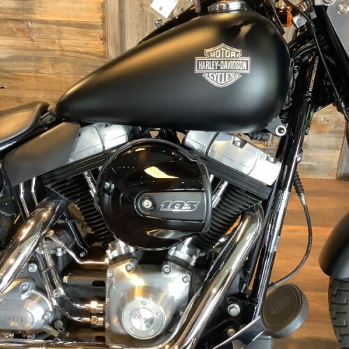 Harley-Davidson® Softail Slim® 2017 FLS U594-17 Black Denim thumb 1