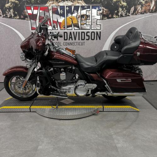2014 FLHTKSE CVO™ Electra Glide Ultra Limited® thumb 0