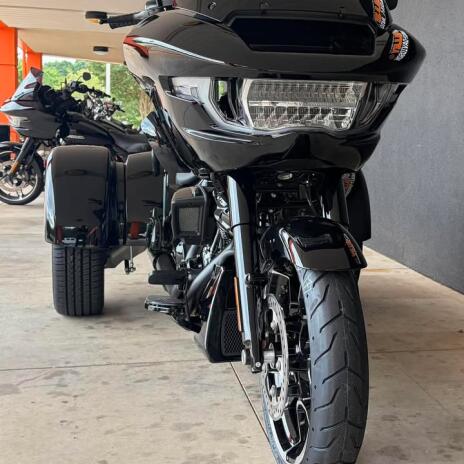 FLTRT 2026 Road Glide 3 thumb 1