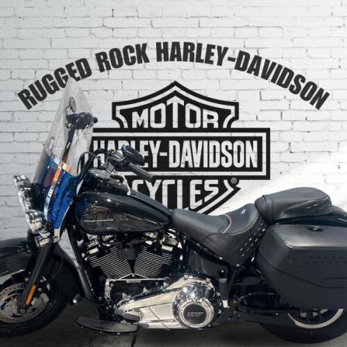 2026 Harley-Davidson® Heritage Classic Midnight Ember w/Laced Wheels thumb 3