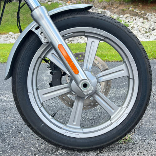 FXST 2024 Softail™ Standard thumb 2