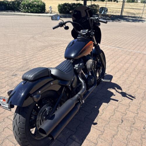 FXBBS 2023 Street Bob® 114 thumb 1