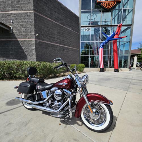 FLSTC 2017 Heritage Softail® Classic thumb 2