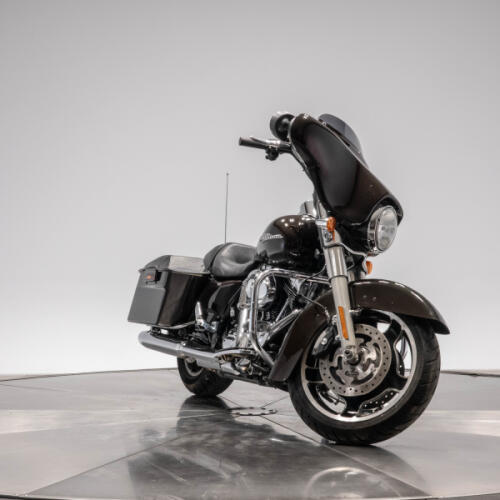 2011 Harley-Davidson FLHX Street Glide in Merlot Sunglo with 6,517 miles thumb 1