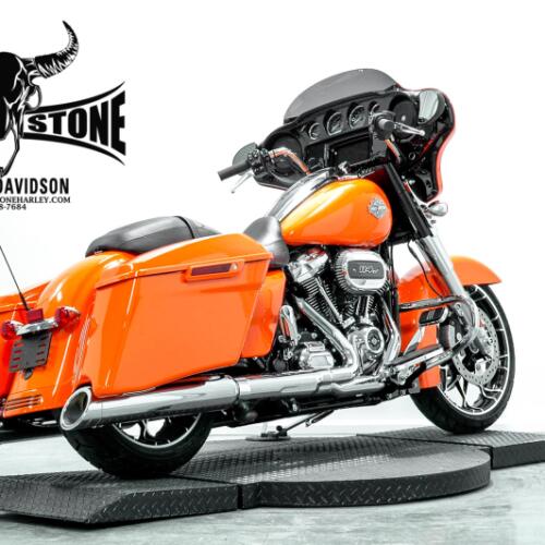2023 Harley-Davidson® Street Glide® Special Baja Orange thumb 3