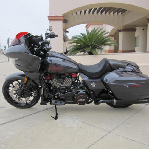 2026 Harley-Davidson® CVO Road Glide ST Inferno Gray thumb 1
