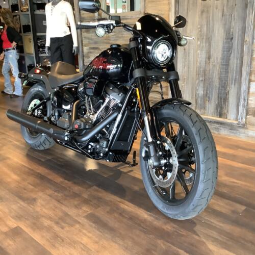 Harley-Davidson® Low Rider® S 2026 FXLRS S12-26 Vivid Black Black Trim thumb 3
