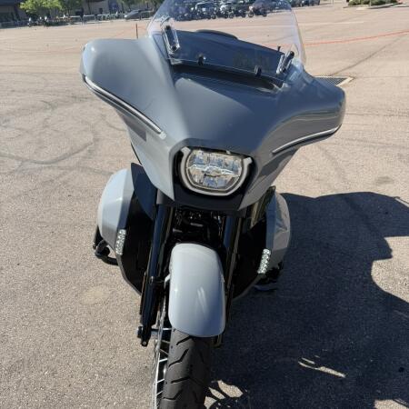 2026 Harley-Davidson® Street Glide Limited thumb 2