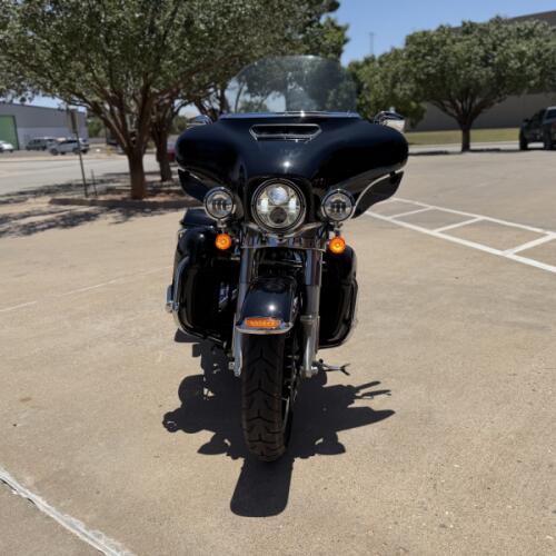 2019 Harley-Davidson® Ultra Limited Vivid Black thumb 1