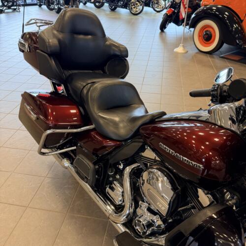 2014 Harley-Davidson Ultra Limited FLHTK thumb 0