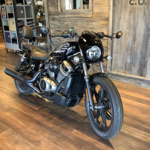 Harley-Davidson® Nightster™ 2022 RH975 U124-22 Vivid Black thumb 3