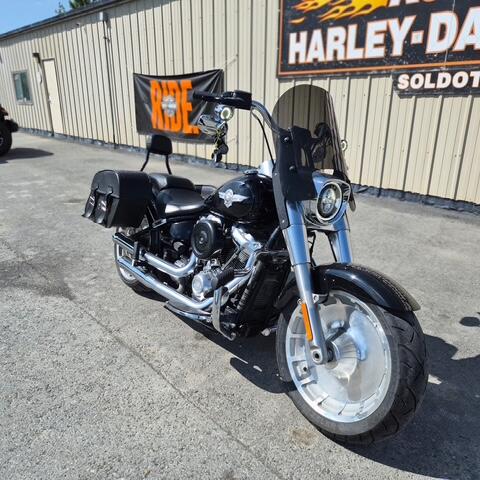 2018 Harley-Davidson® Fat Boy® thumb 2
