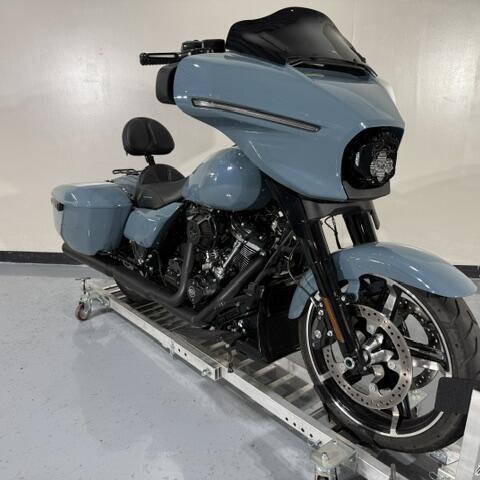 Harley-Davidson® Street Glide® 2024 thumb 3