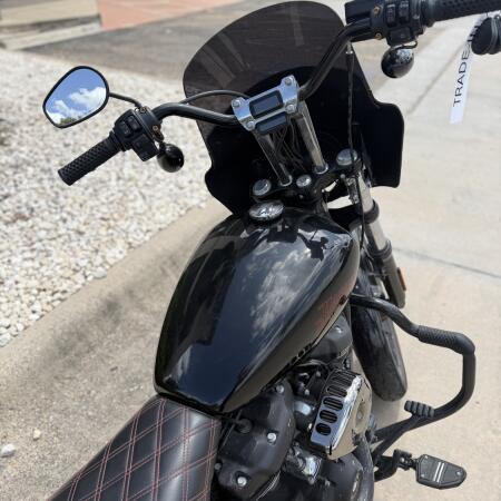 2024 Harley-Davidson® Street Bob® 114 Blue Burst thumb 1