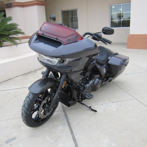 2026 Harley-Davidson® CVO Road Glide ST Inferno Gray thumb 2