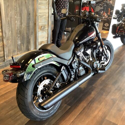 Harley-Davidson® Low Rider® S 2026 FXLRS S12-26 Vivid Black Black Trim thumb 0