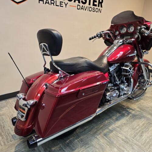 2012 Harley-Davidson® Street Glide® Ember Red Sunglo FLHX thumb 3