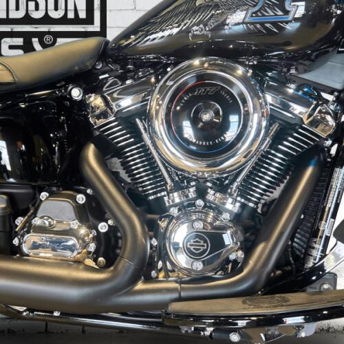 2026 Harley-Davidson® Heritage Classic Midnight Ember w/Laced Wheels thumb 1