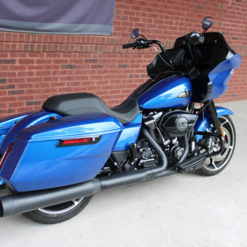 2024 Harley-Davidson® Road Glide® Blue Burst - Black Finish thumb 2