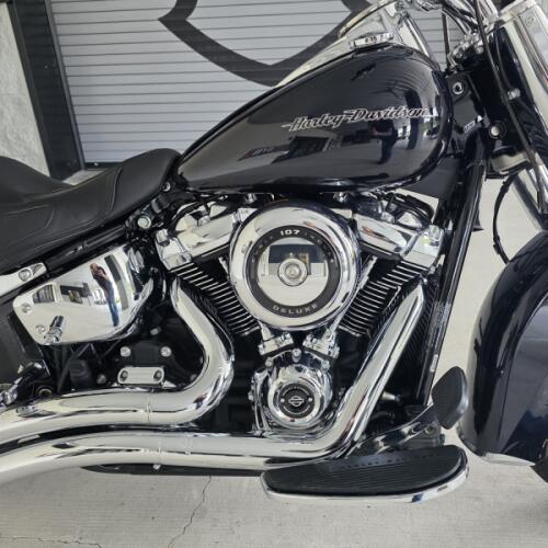 2020 Harley-Davidson® Deluxe Midnight Blue thumb 0