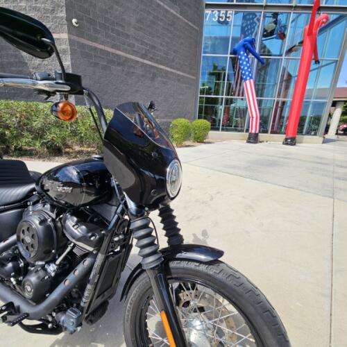 FXBB 2018 Street Bob® thumb 0
