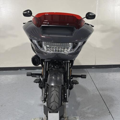Harley-Davidson® CVO Road Glide ST 2026 thumb 2