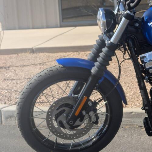 2026 Harley-Davidson® Street Bob® Aurora Blue Denim w/Cast Wheels thumb 0