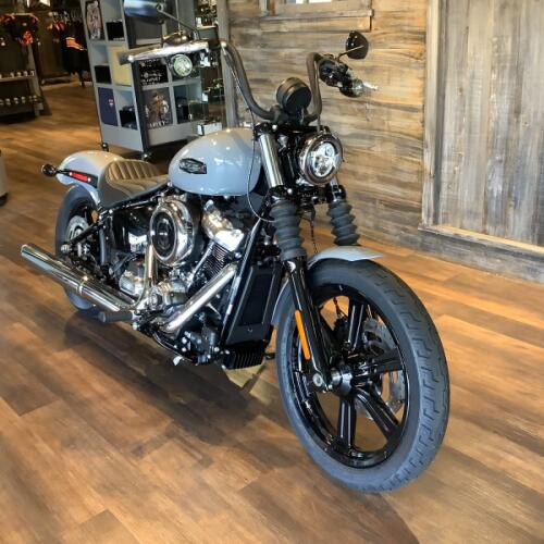 Harley-Davidson® Street Bob® 2026 FXBB S15-26 Dark Billiard Gray Chrome Cast Wheels thumb 3