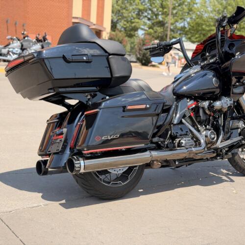 2022 Harley-Davidson® CVO™ Road Glide® FLTRXSE Blue Steel 951927 thumb 2
