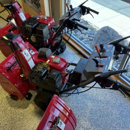 2024 Honda® HSS724AAWD thumb 2