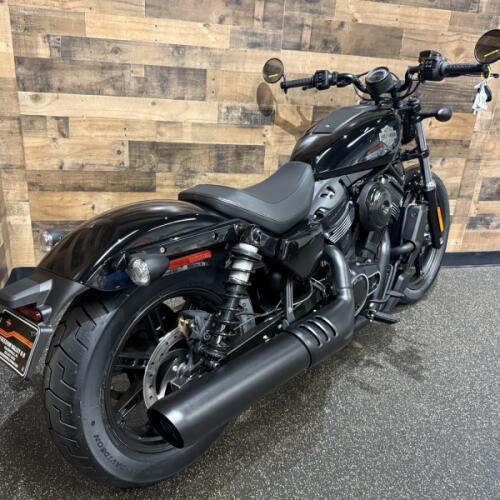2026 Harley-Davidson® Nightster® Vivid Black Black Trim RH975 thumb 2