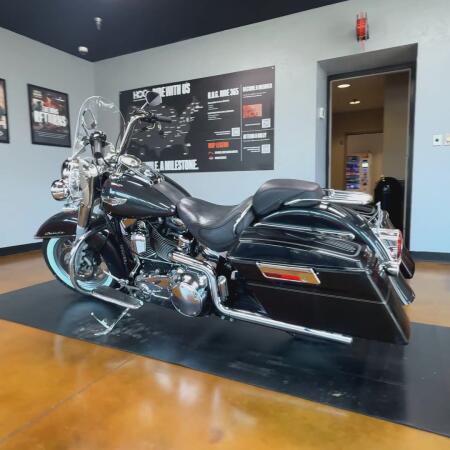 2008 Harley-Davidson® Softail® Deluxe 018 BLACK PEARL W/PINSTRIPE thumb 3