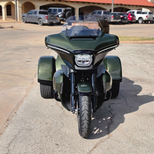 2026 Harley-Davidson® Street Glide 3 Limited thumb 2