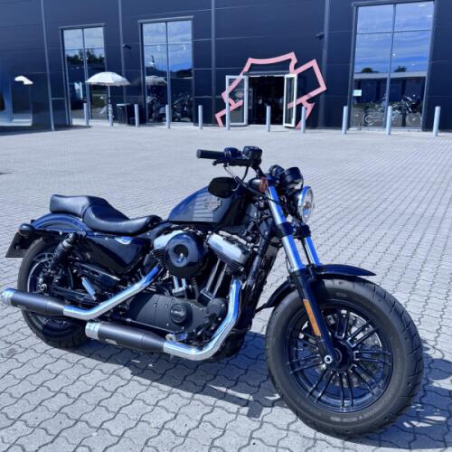 XL1200X Forty Eight ® thumb 3
