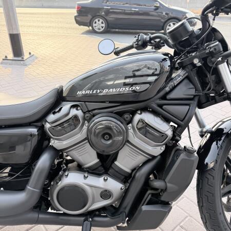2022 Harley-Davidson® Nightster™ Vivid Black thumb 0