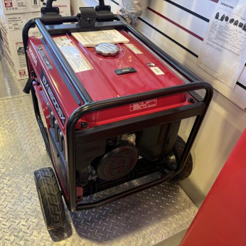 2025 Honda® EM6500XAN2 thumb 2