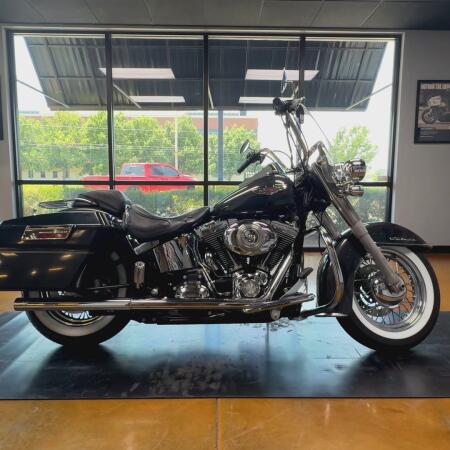 2008 Harley-Davidson® Softail® Deluxe 018 BLACK PEARL W/PINSTRIPE thumb 0