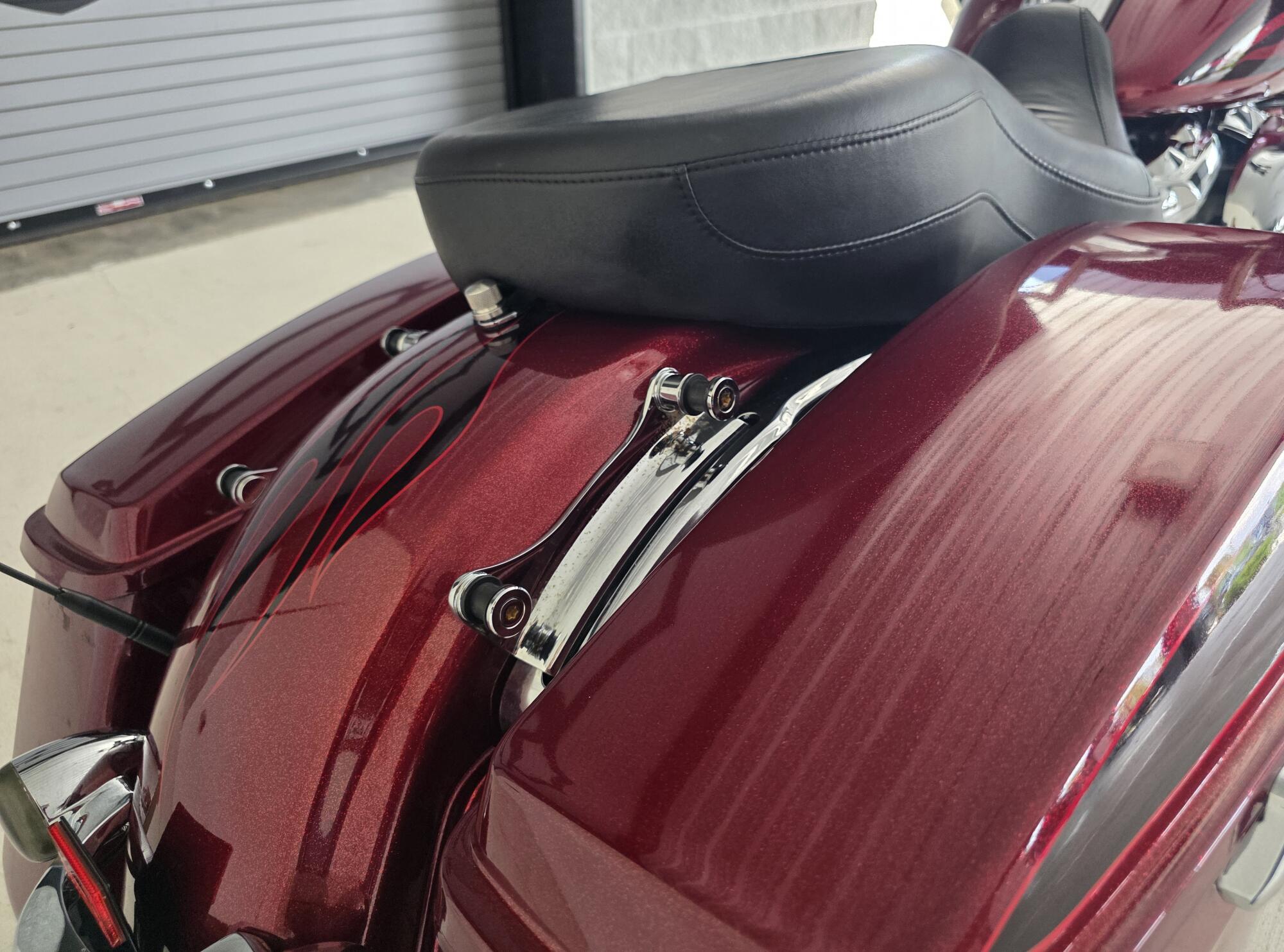 2017 Harley-Davidson® Street Glide® Special Hard Candy Custom™ Hot Rod Red Flake, photo 10