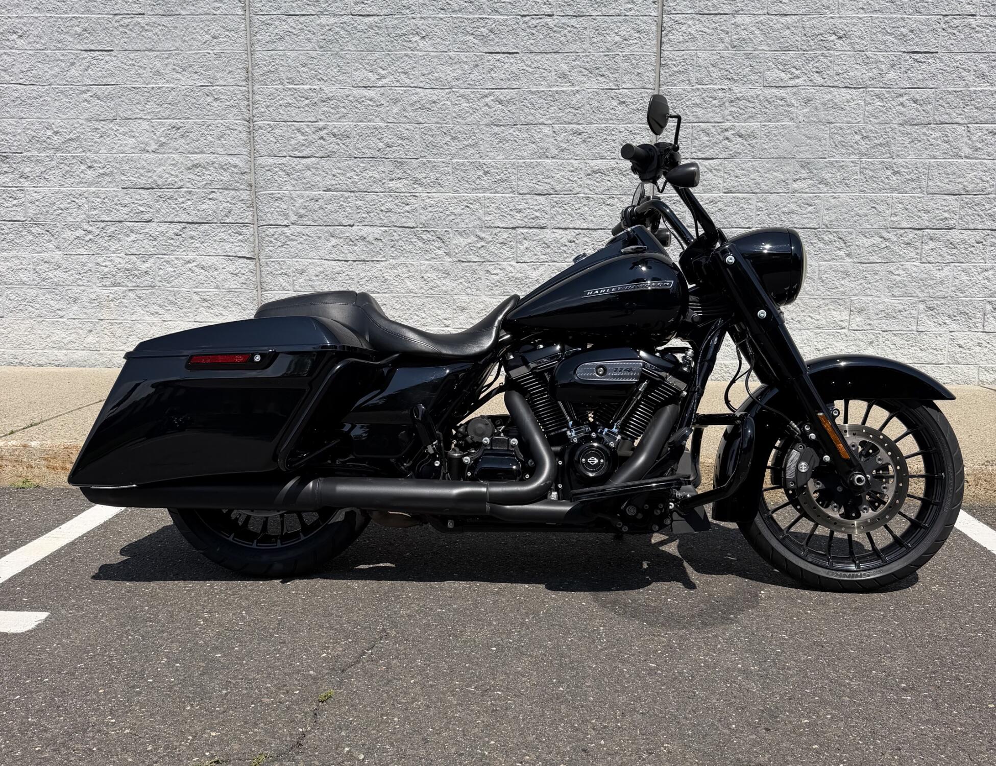 2019 FLHRXS Road King® Special