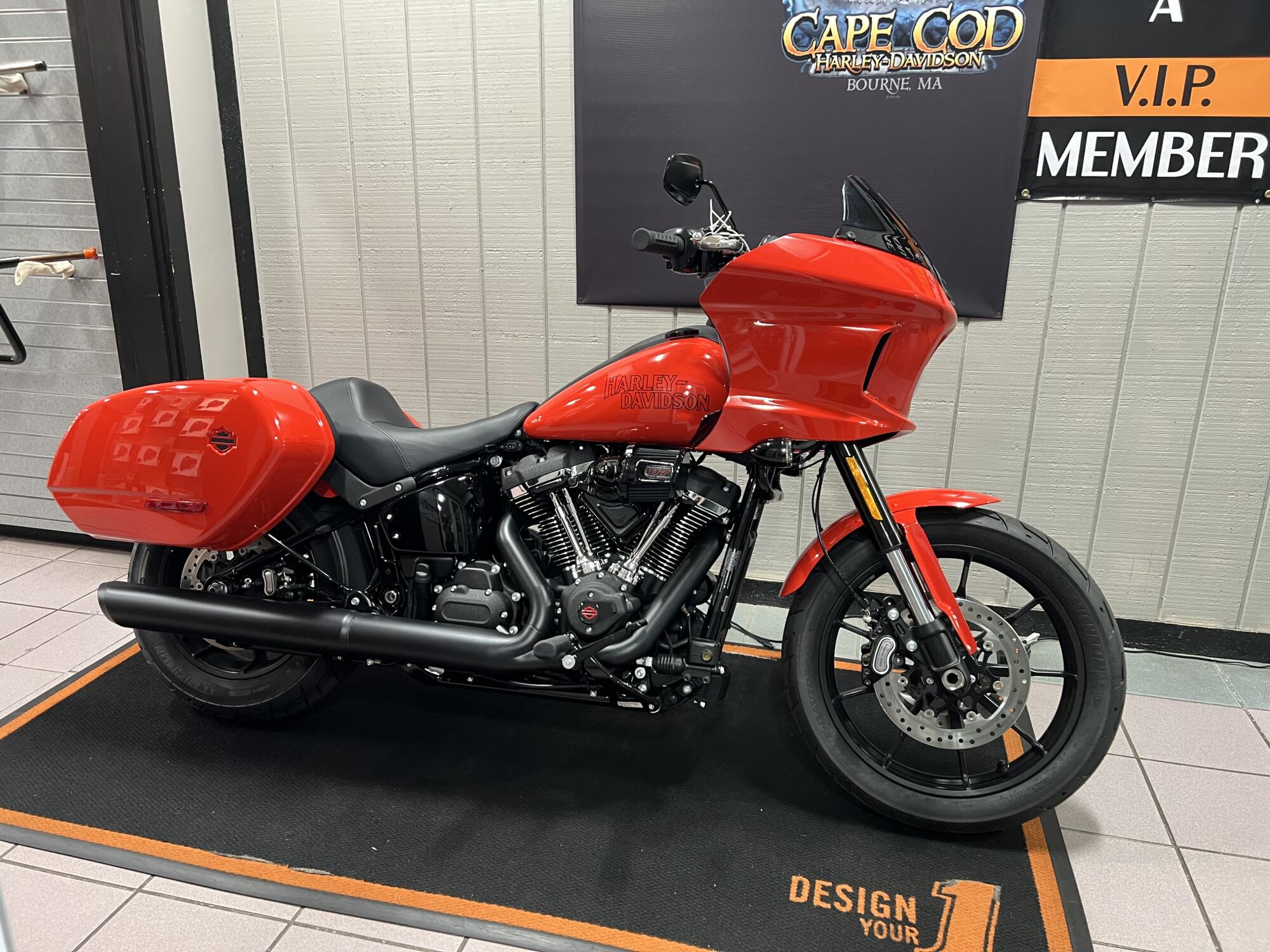 2026 Harley-Davidson® Low Rider® ST Blood Orange Black Cast Wheels