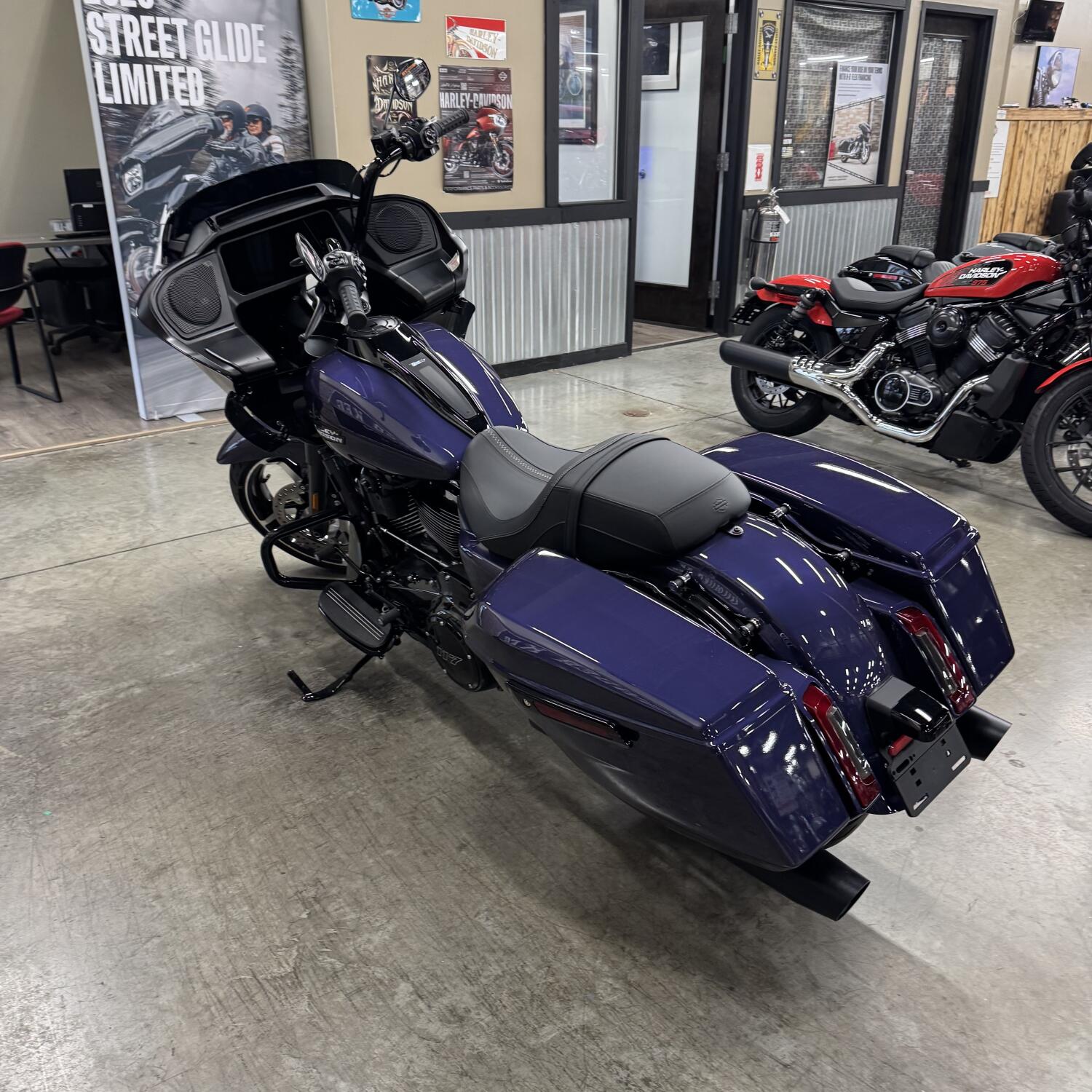 2026 Harley-Davidson® Road Glide® FLTRX, photo 10