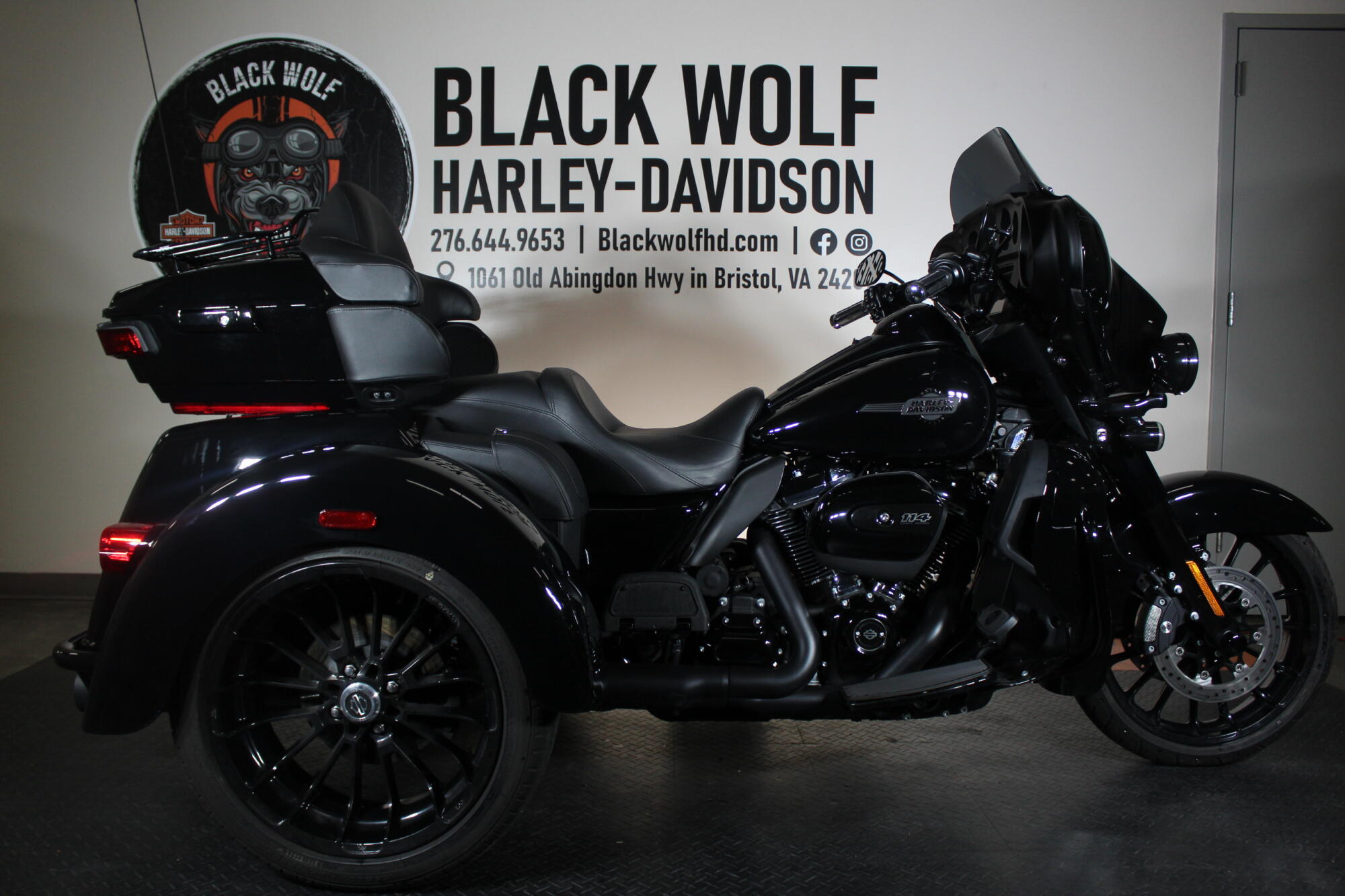 2025 Tri Glide® Ultra FLHTCUTG 