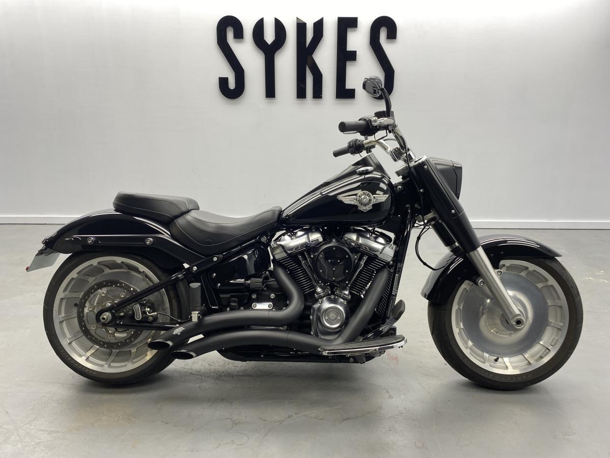 2018 Harley-Davidson FLFB Softail Fat Boy 107 in Vivid Black