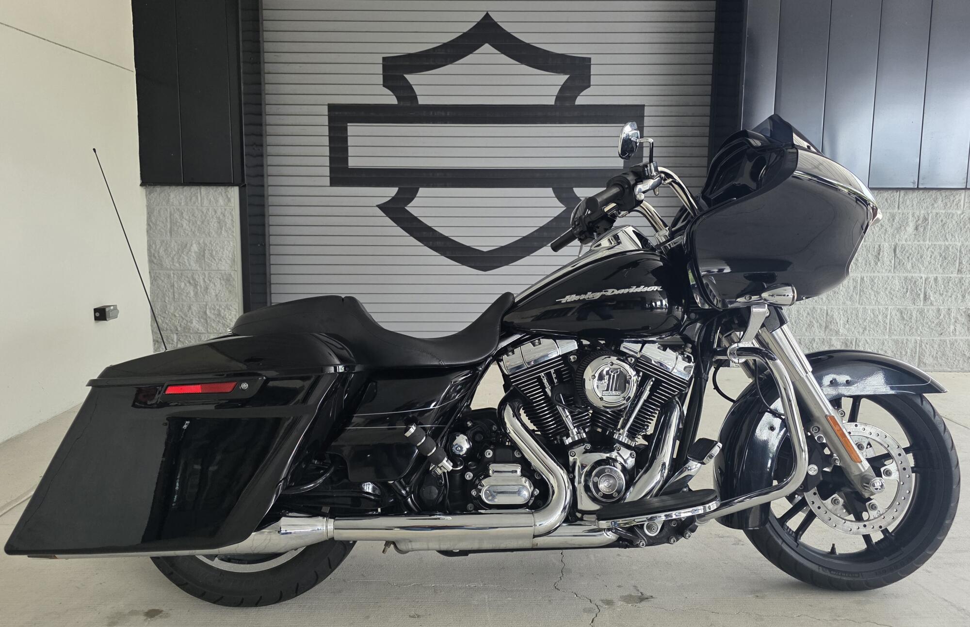 2015 Harley-Davidson® Road Glide® Special Vivid Black