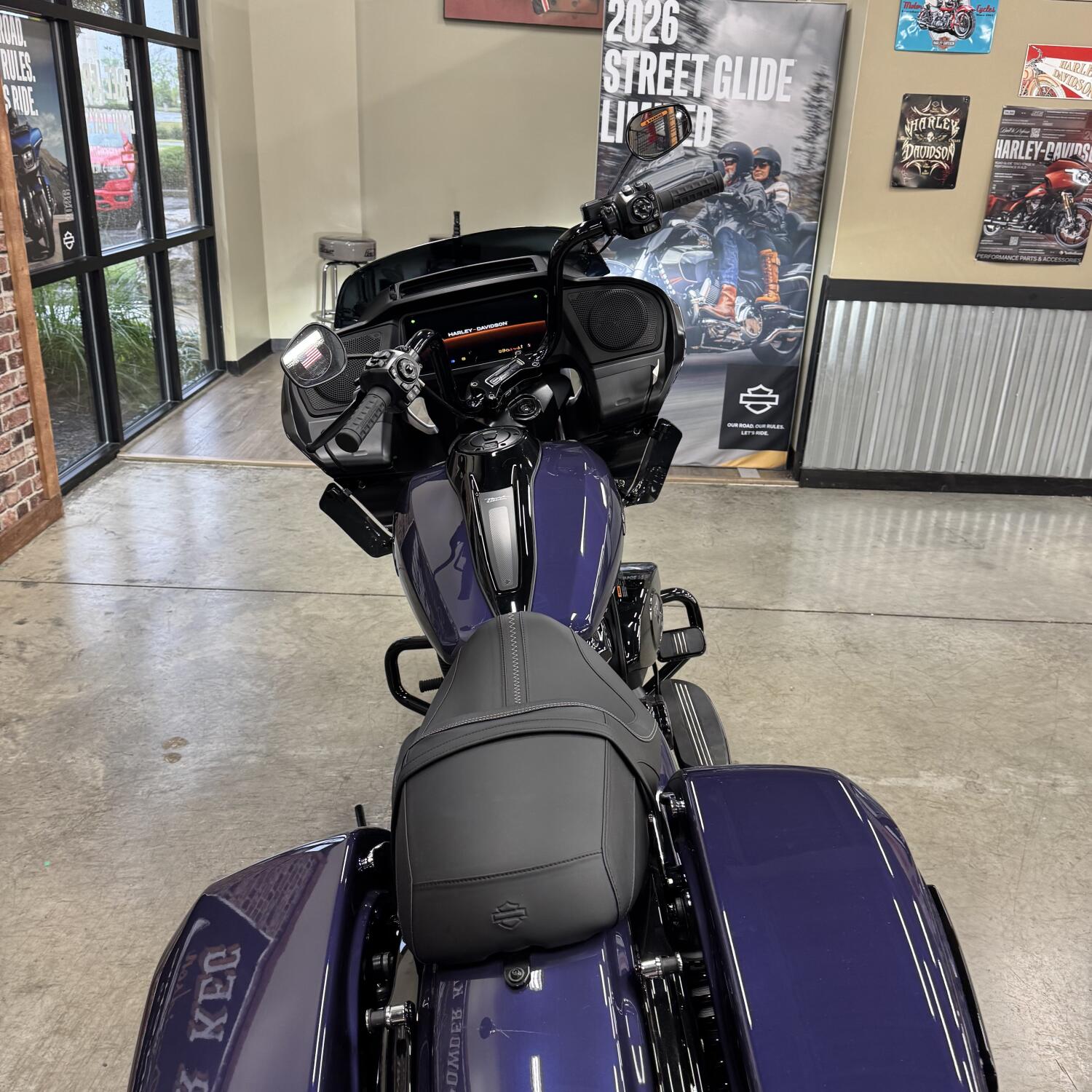 2026 Harley-Davidson® Road Glide® FLTRX, photo 4