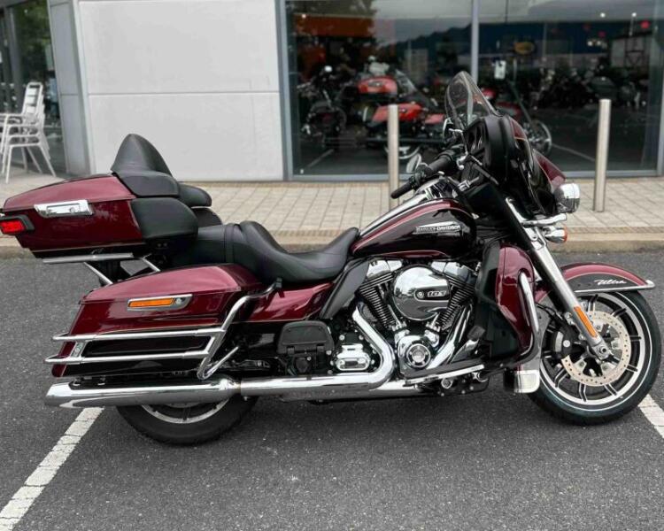 HARLEY-DAVIDSON ULTRA CLASSIC